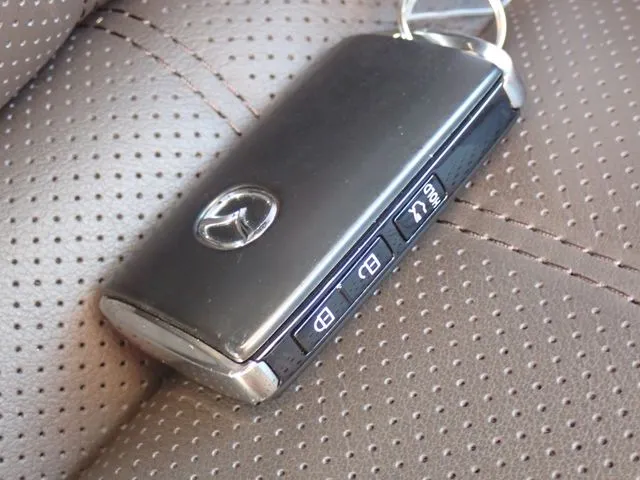 マツダ　ＭＡＺＤＡ６　セダン