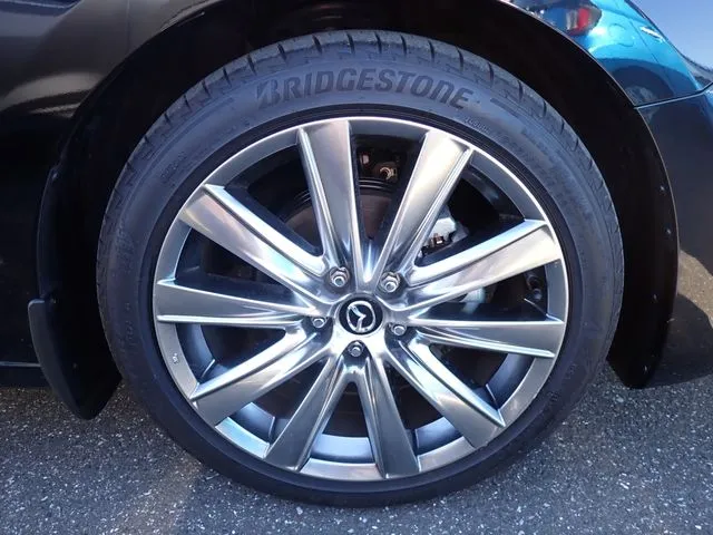 マツダ　ＭＡＺＤＡ６　セダン