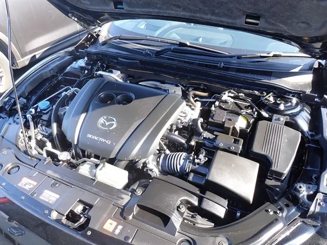 マツダ　ＭＡＺＤＡ６　セダン