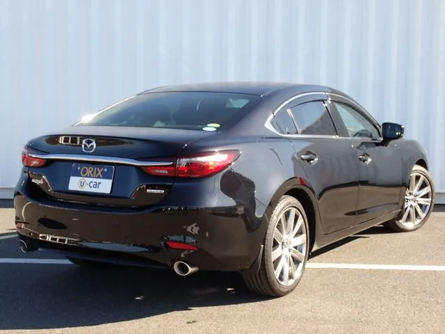 マツダ　ＭＡＺＤＡ６　セダン