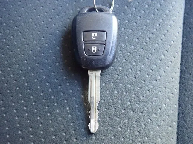 トヨタ ハイエースバン 2WD