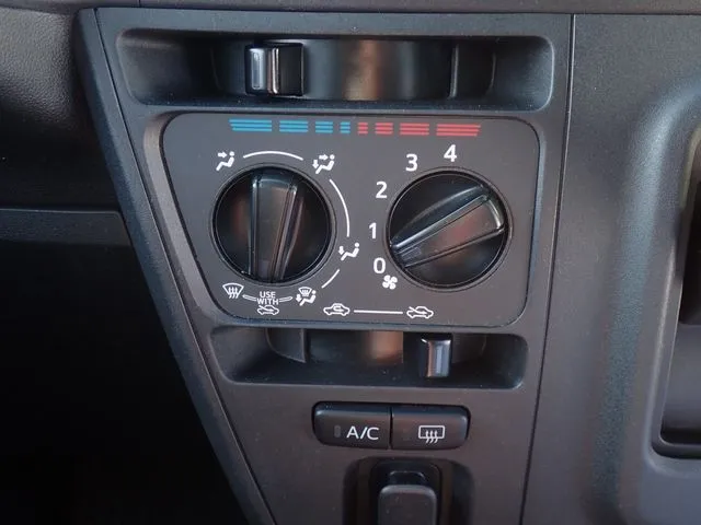 ダイハツ　ハイゼットカーゴ