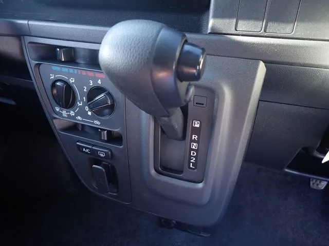 ダイハツ　ハイゼットカーゴ