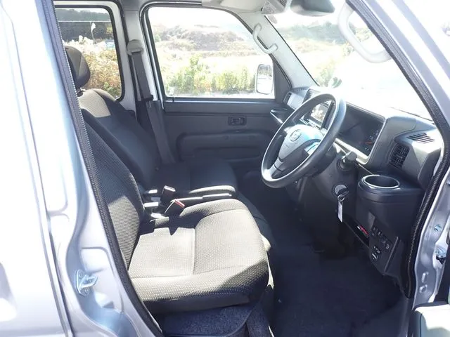 ダイハツ　ハイゼットカーゴ