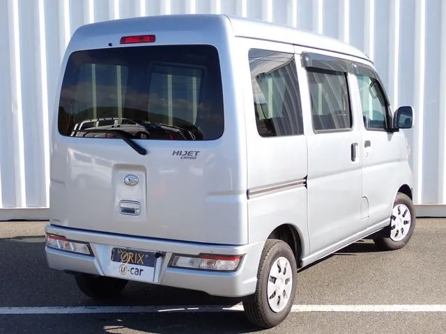 ダイハツ　ハイゼットカーゴ