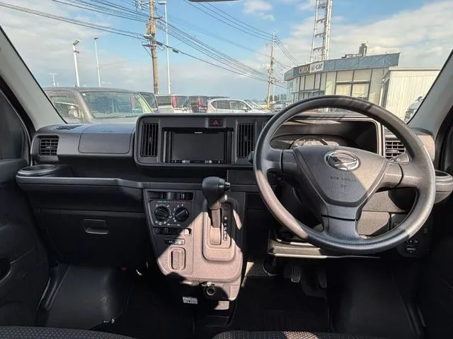 ハイゼットカーゴ(ダイハツ)の車両写真