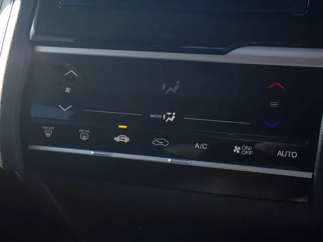 ホンダ　フィット　ハイブリッド