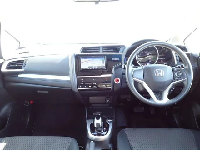 ホンダ　フィット　ハイブリッド