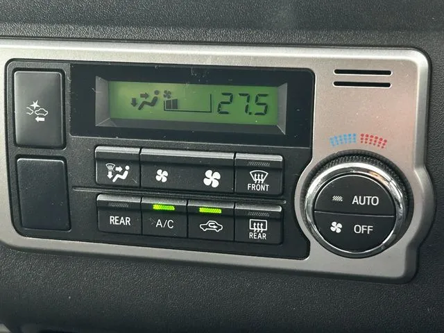 トヨタ　ハイエースワゴン　４ＷＤ