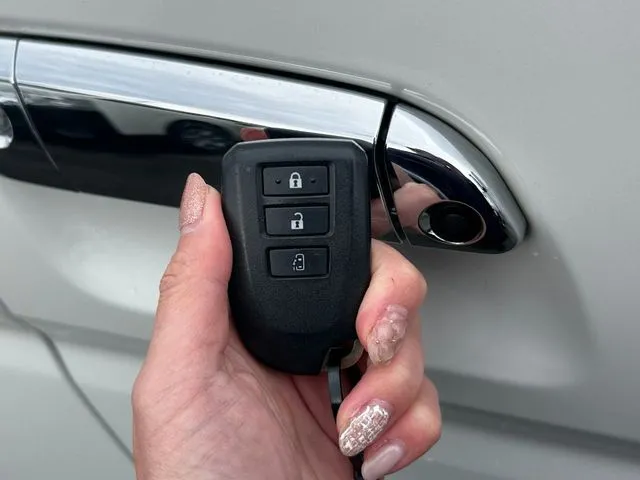 トヨタ　ハイエースワゴン　４ＷＤ