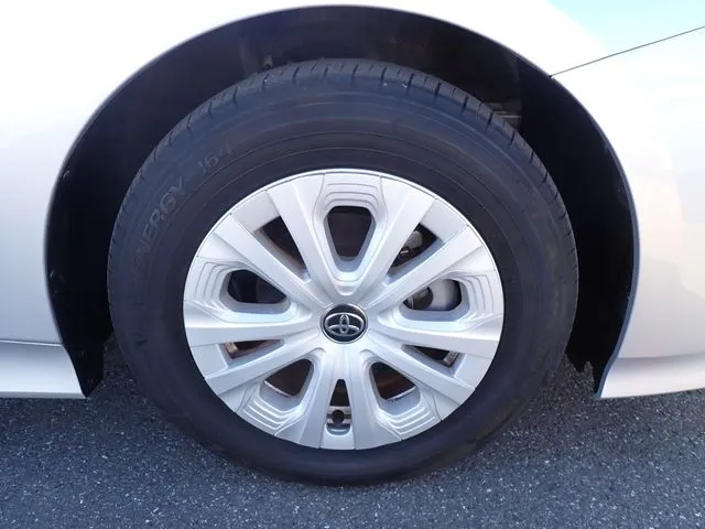 トヨタ プリウス