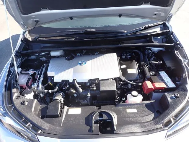 トヨタ プリウス