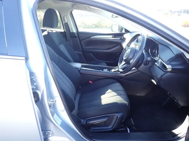 マツダ MAZDA6 セダン