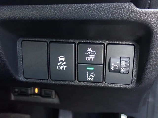 ホンダ　シャトル　ハイブリッド