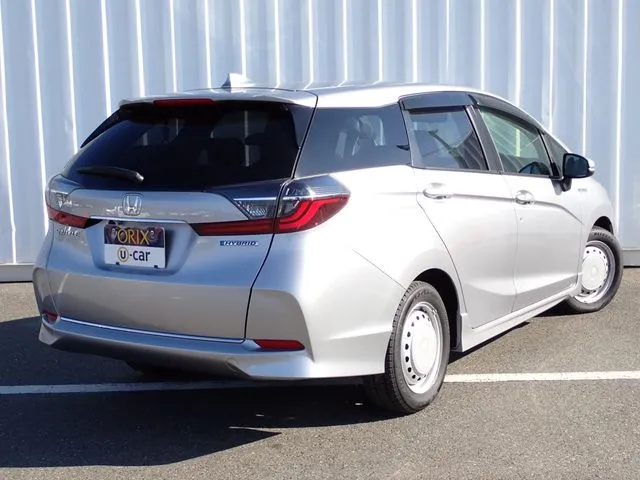 ホンダ　シャトル　ハイブリッド