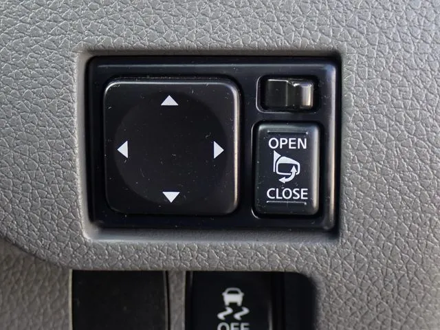 NV350キャラバン ワゴン(ニッサン)の車両写真