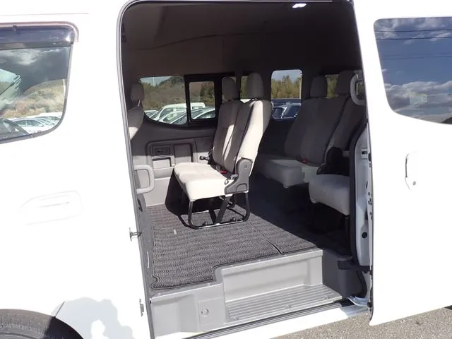 NV350キャラバン ワゴン(ニッサン)の車両写真