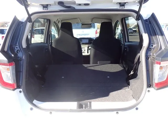 ミラ　イース（ダイハツ）の車両写真