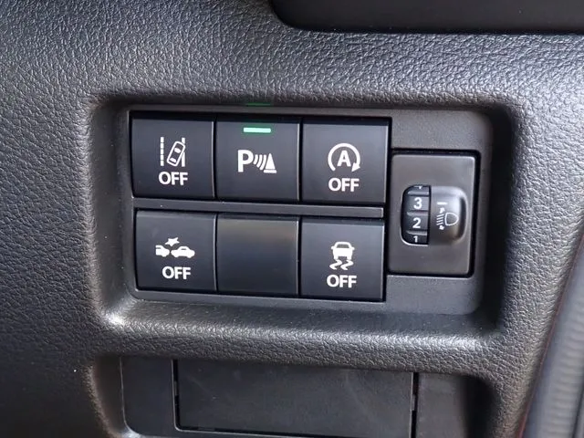 スズキ　ハスラー