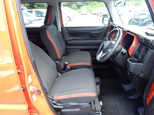 スズキ　ハスラー