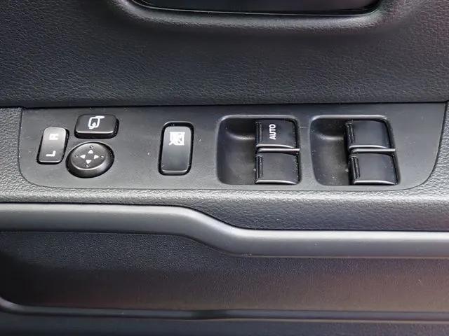 スズキ　ハスラー