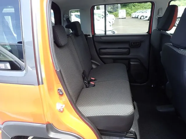 スズキ　ハスラー