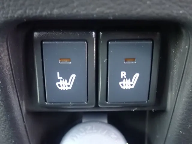 スズキ　ハスラー