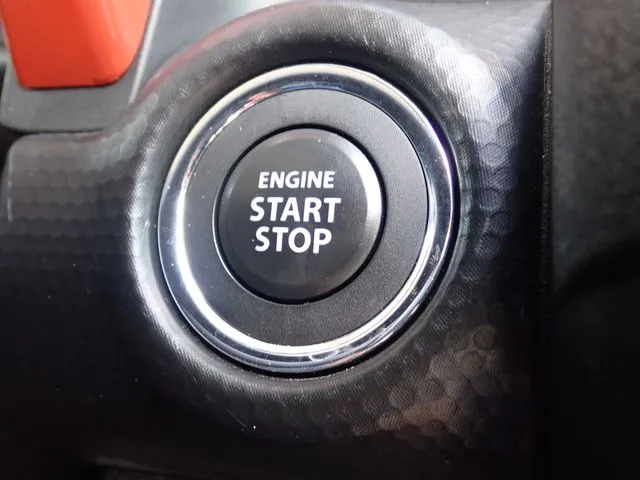 スズキ　ハスラー