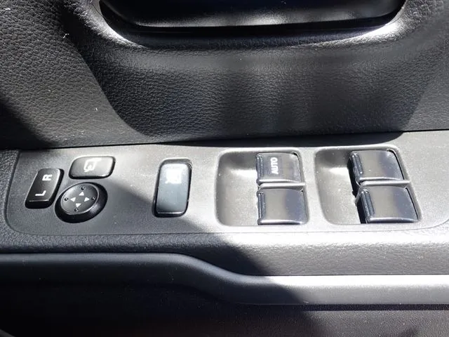 スズキ　ハスラー