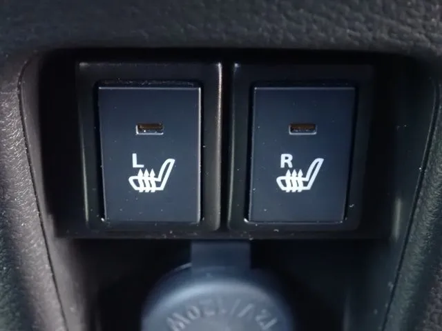 スズキ　ハスラー