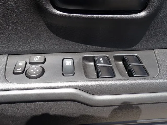 スズキ　ハスラー