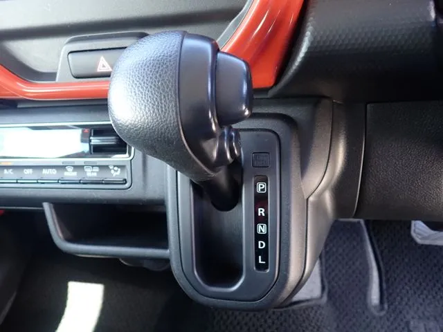 スズキ　ハスラー