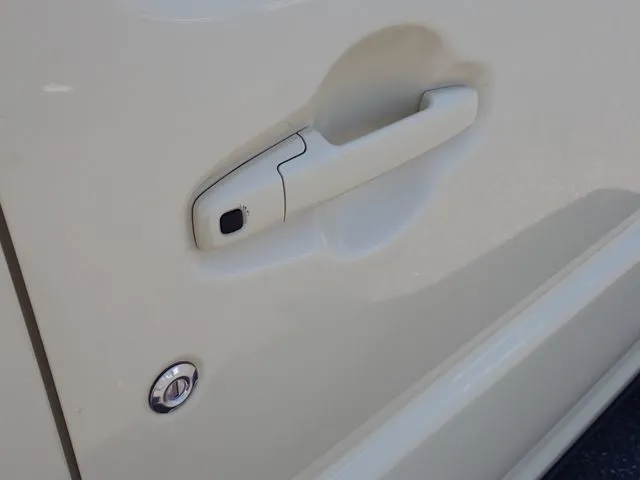 スズキ　ハスラー