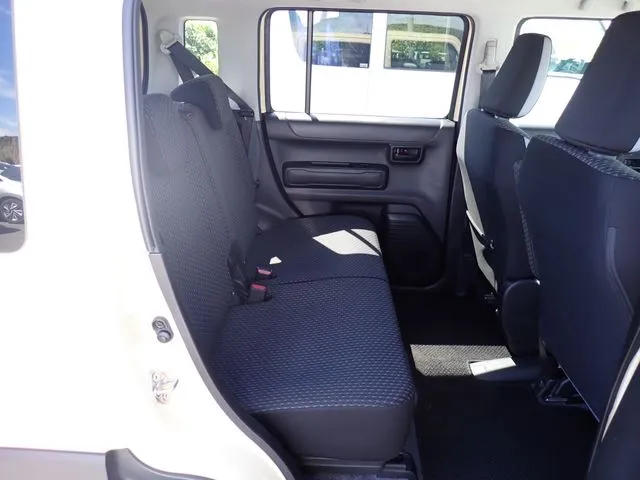 スズキ　ハスラー