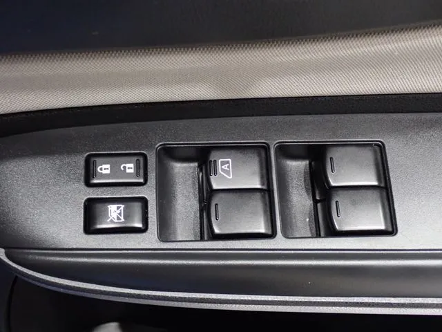 ニッサン　ノート