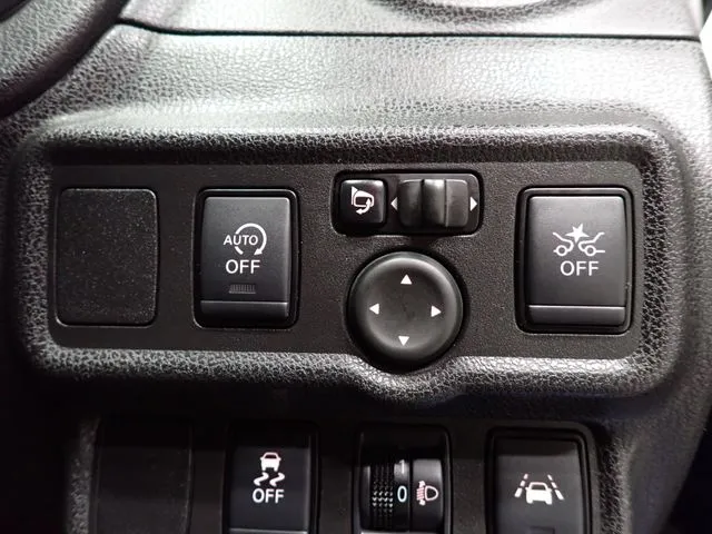 ニッサン　ノート