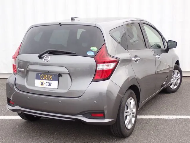 ニッサン　ノート