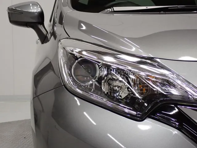 ニッサン　ノート