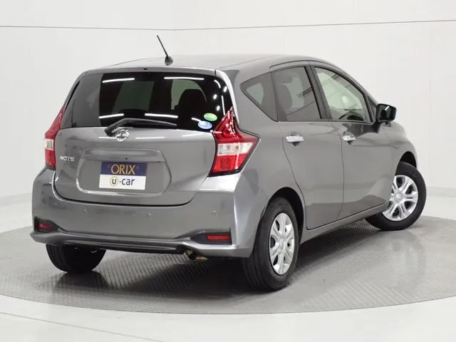 ニッサン　ノート