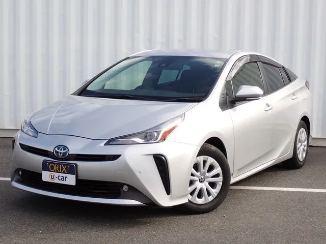 トヨタ プリウス