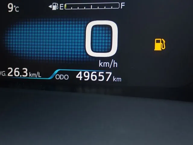 トヨタ　プリウス