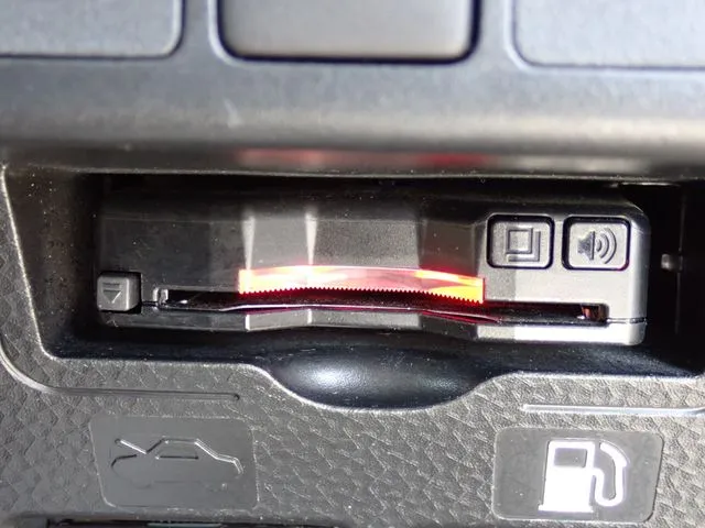 トール（ダイハツ）の車両写真