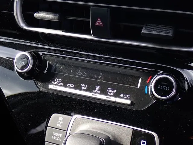 トヨタ　アクア