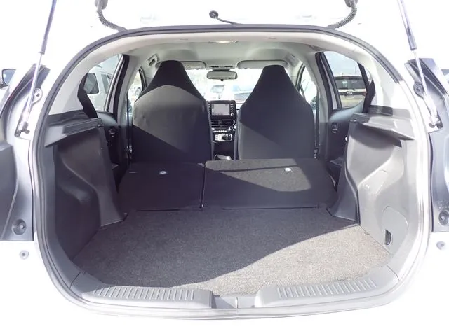 トヨタ　アクア