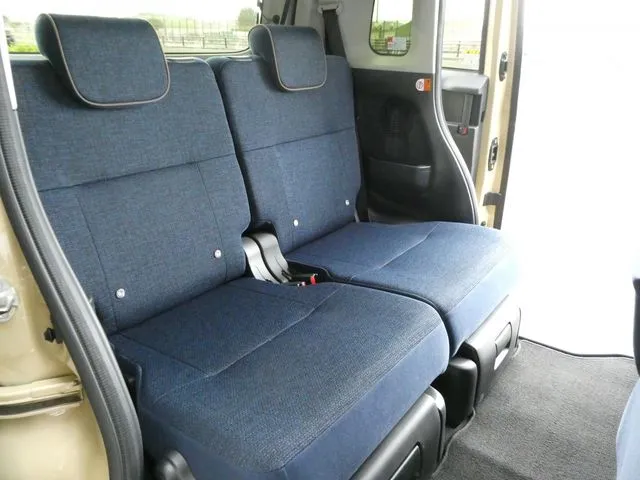 ムーヴ　キャンバス（ダイハツ）の車両写真