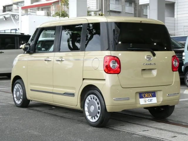 ムーヴ　キャンバス（ダイハツ）の車両写真