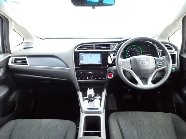 ホンダ シャトル ハイブリッド