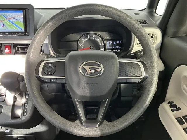 ムーヴ　キャンバス（ダイハツ）の車両写真