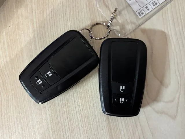 トヨタ　プリウス