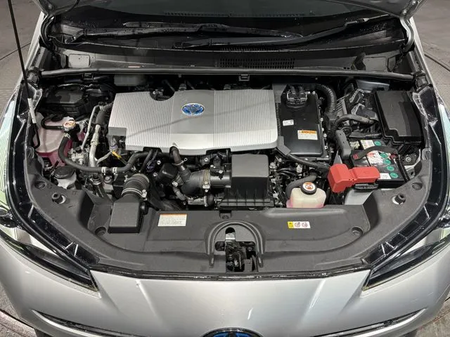 トヨタ　プリウス